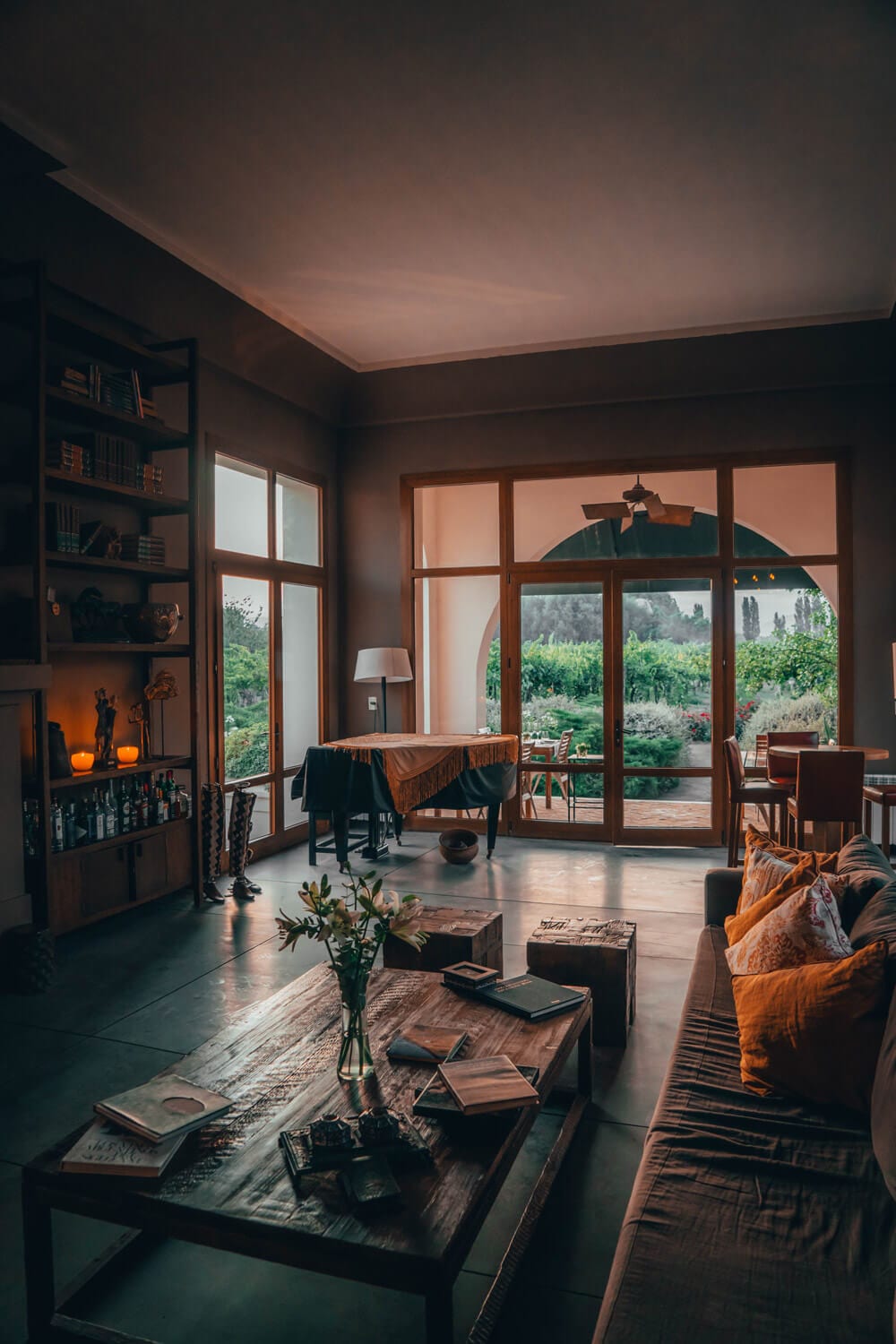 Cavas-Wine-Lodge-Interior-